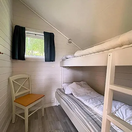- Nr 8 Lägenhet *